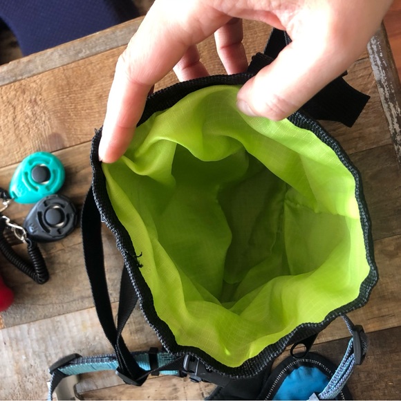 Dog Walking/Training Starter Kit- click trainers, no-pull harness, baggie holder - Picture 5 of 6